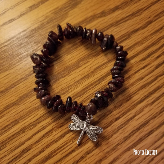 Natural Garnet Chip Bracelet with Dragonfly